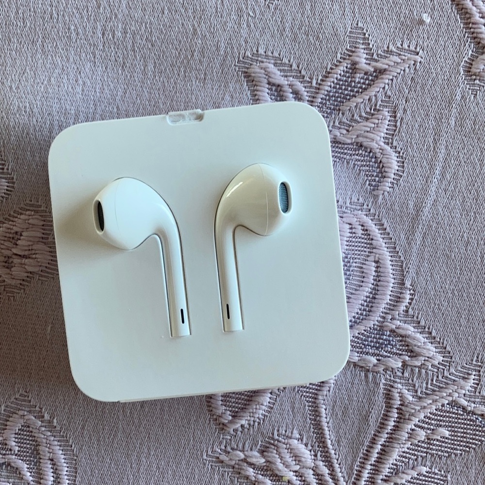 iPhone ear buds, new in box
